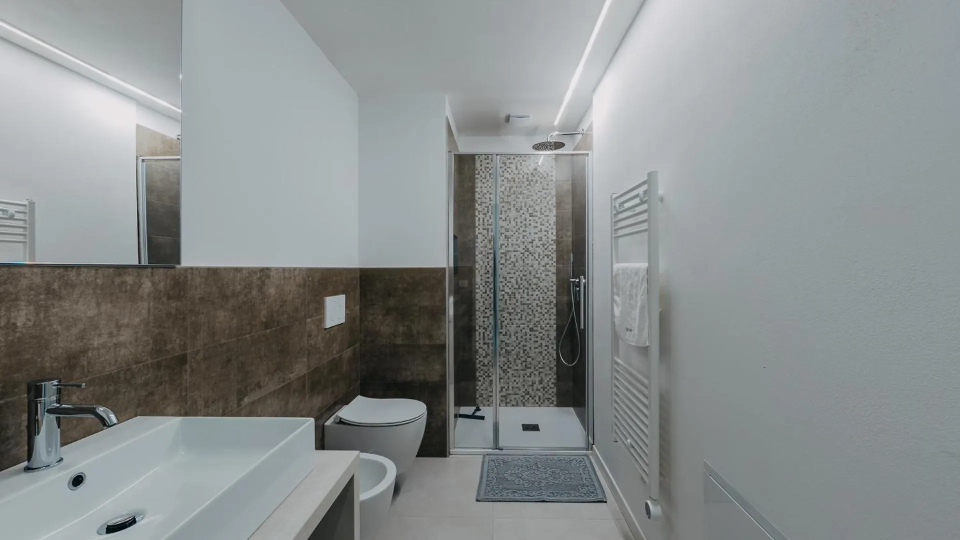 Villa Dama Holiday Apartments 파뎅게술가르다 이탈리아