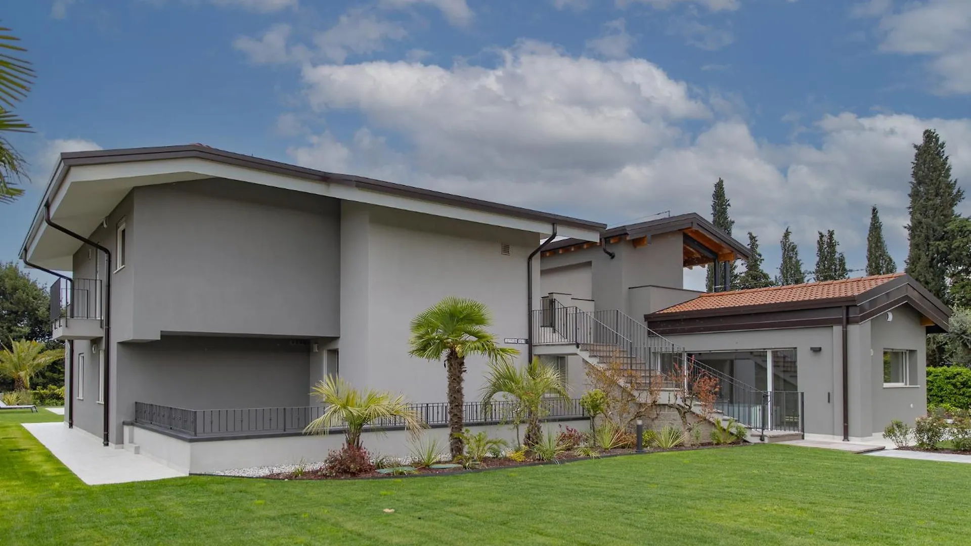 Villa Dama Holiday Apartments Padenghe sul Garda