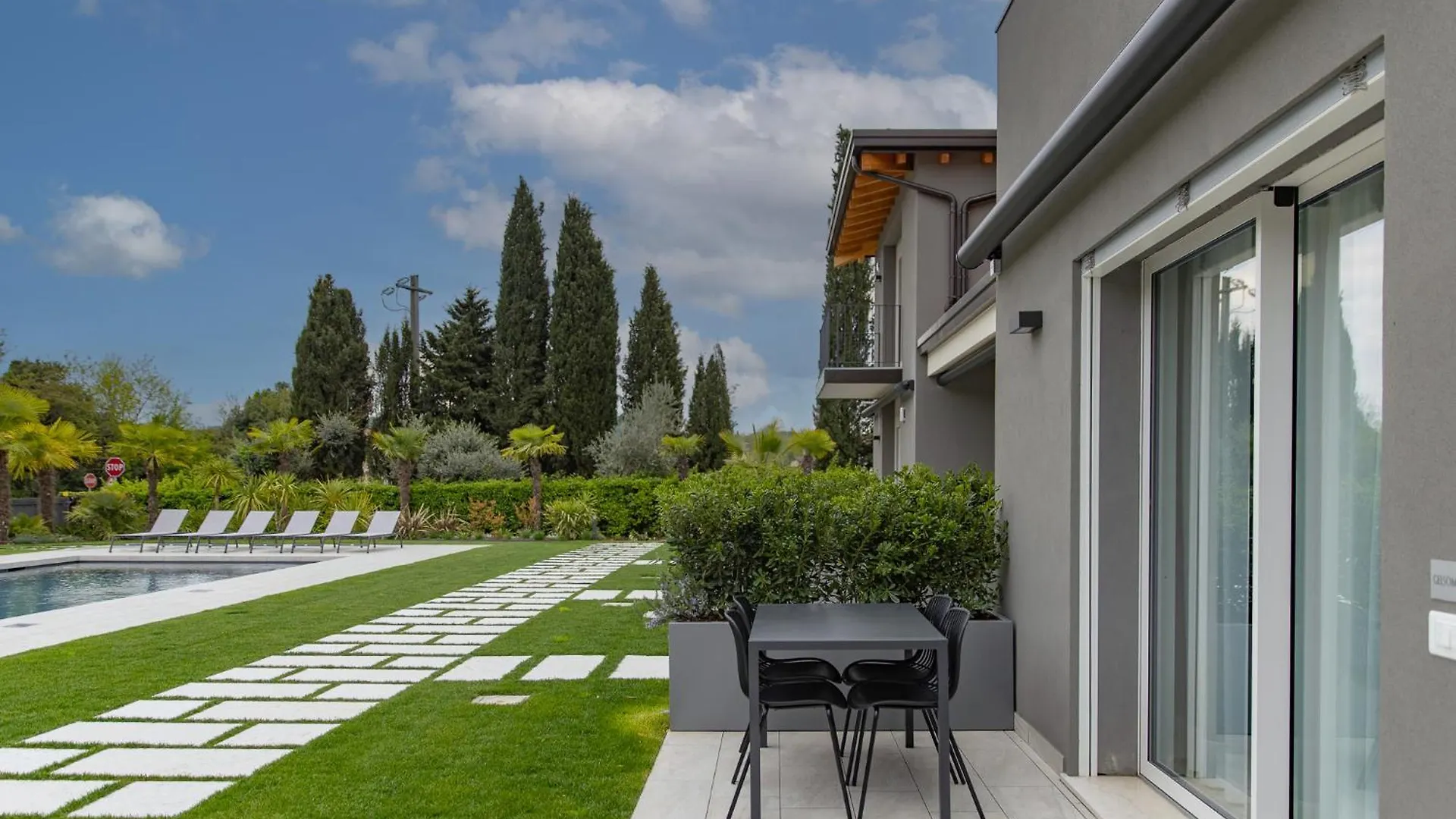 Villa Dama Holiday Apartments Padenghe sul Garda 0*,
