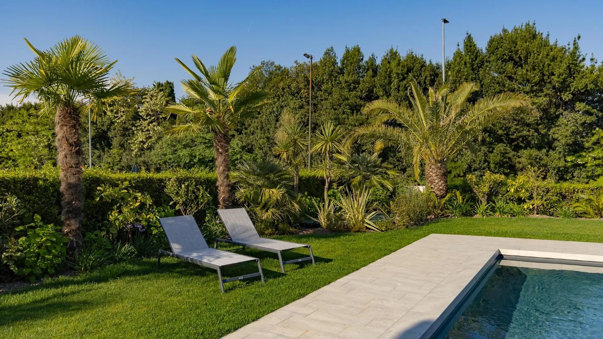 Villa Dama Holiday Apartments Padenghe sul Garda