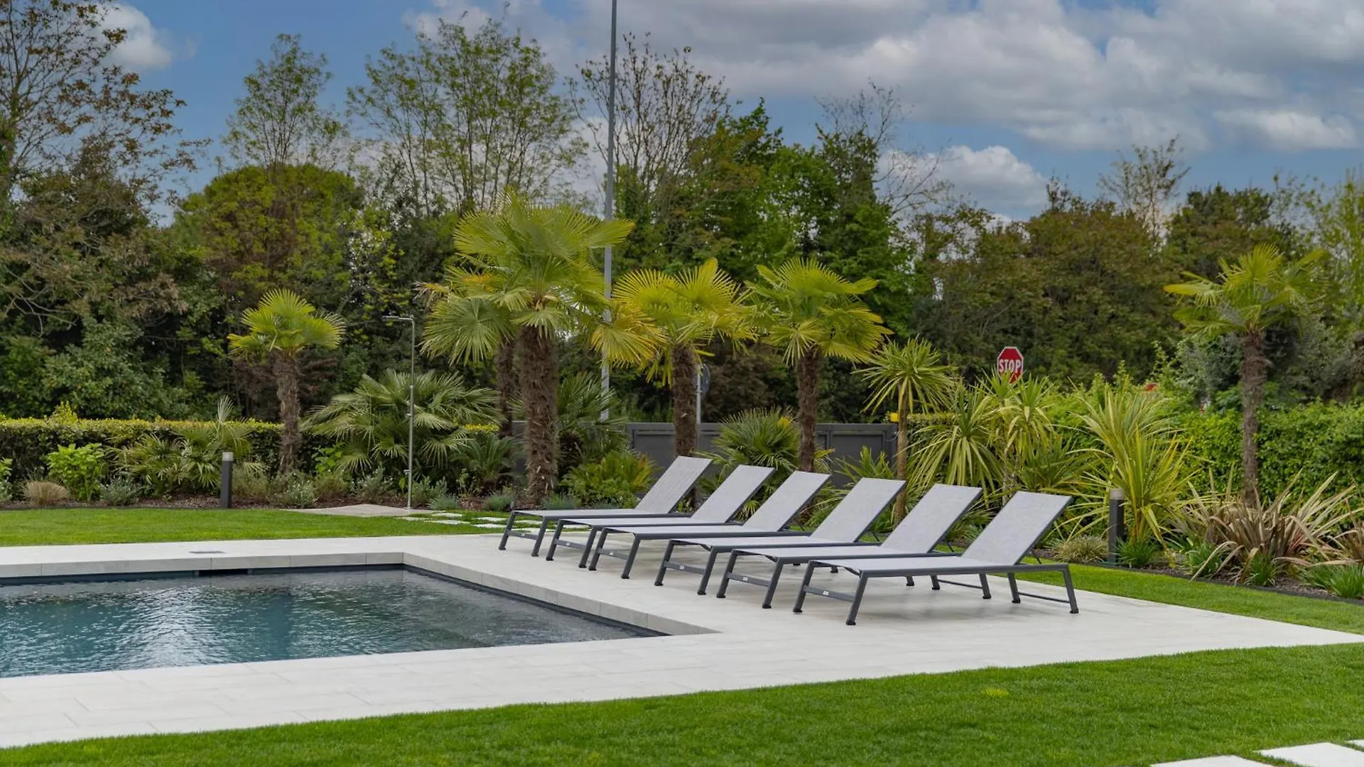 Villa Dama Holiday Apartments Padenghe sul Garda