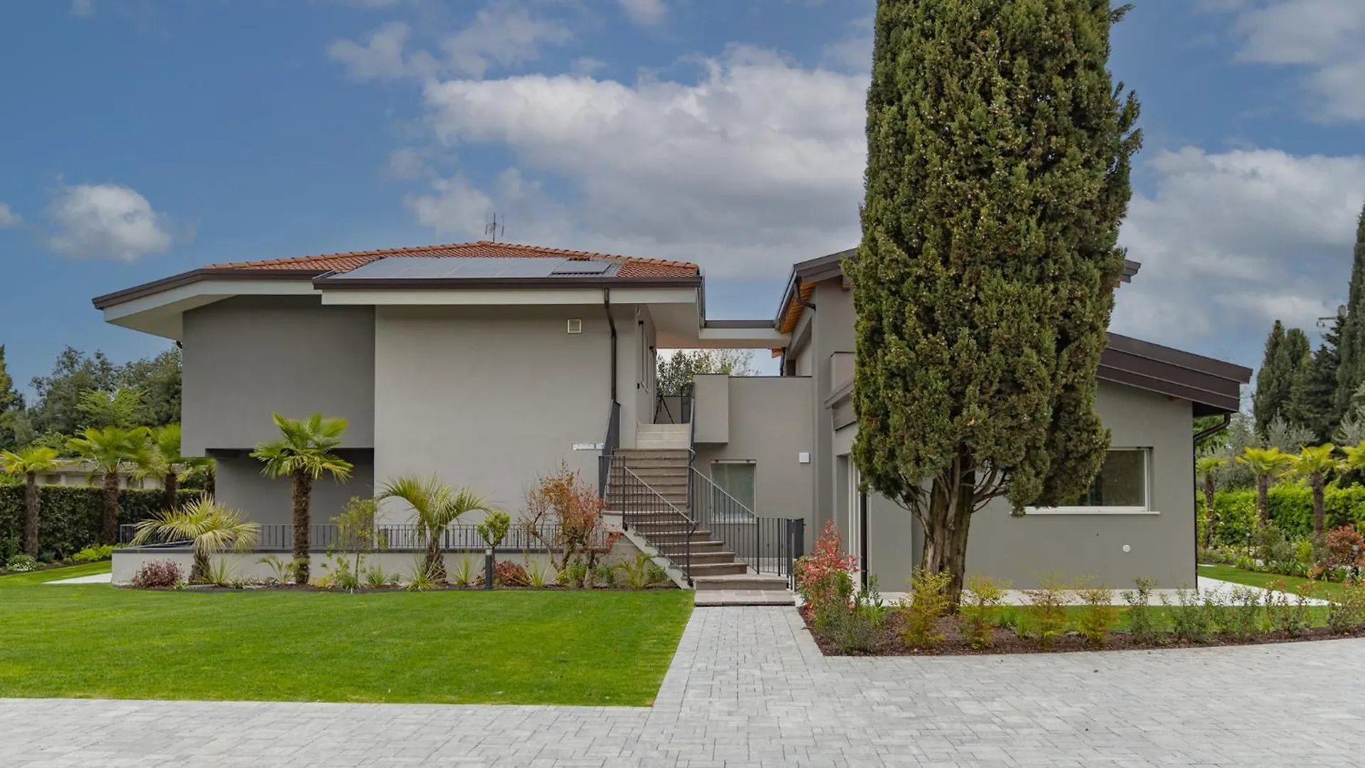 Villa Dama Holiday Apartments Padenghe sul Garda