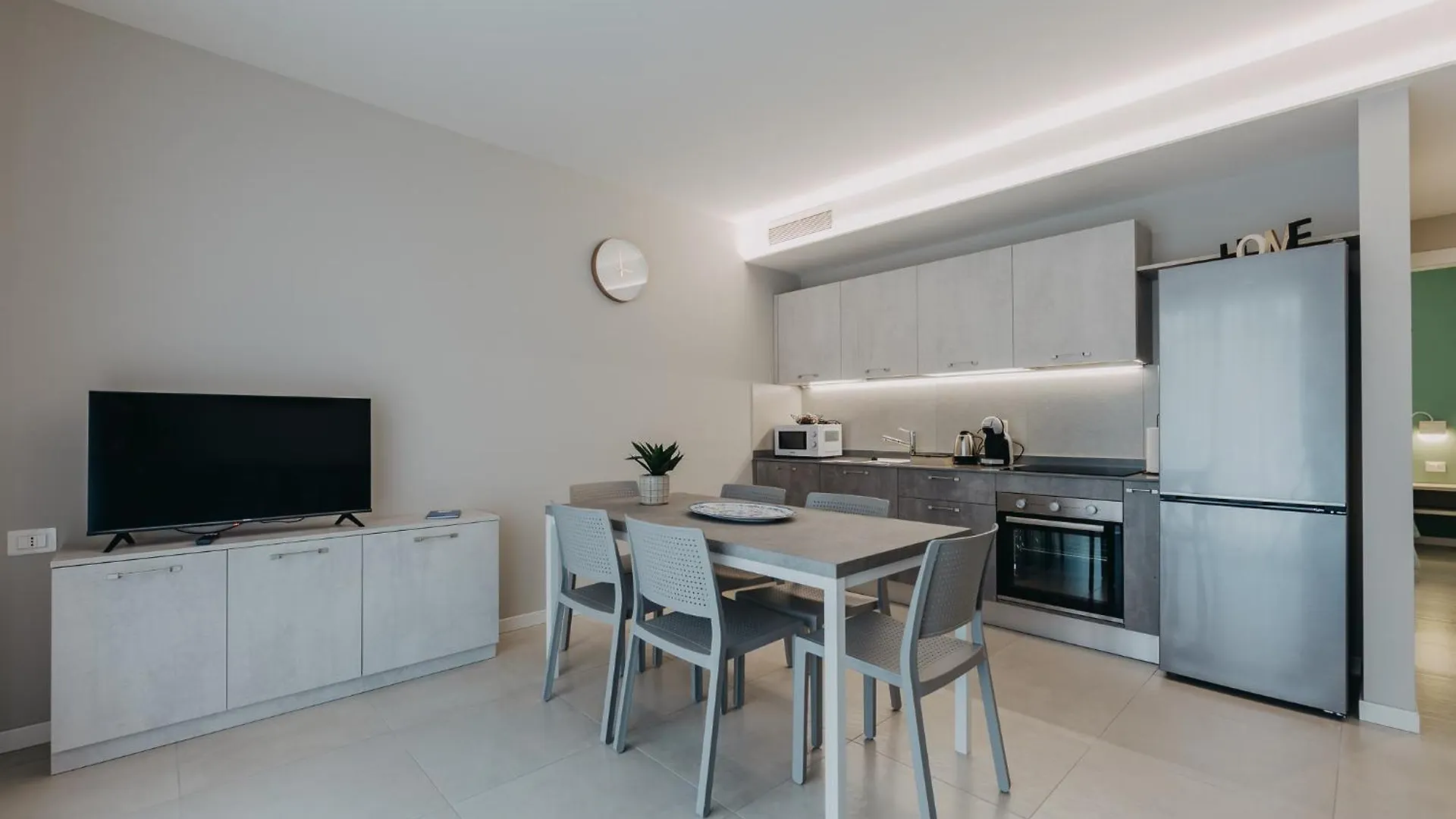 Villa Dama Holiday Apartments Padenghe sul Garda
