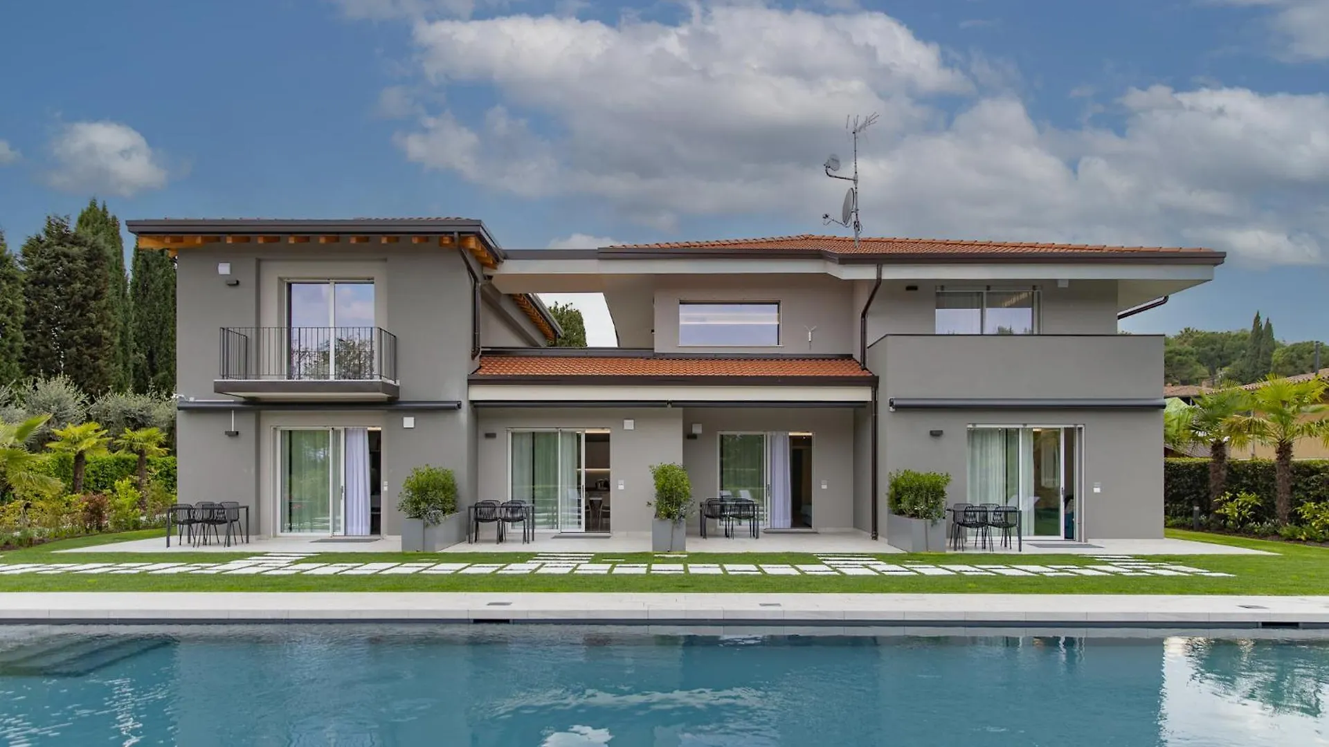 Villa Dama Holiday Apartments Padenghe sul Garda
