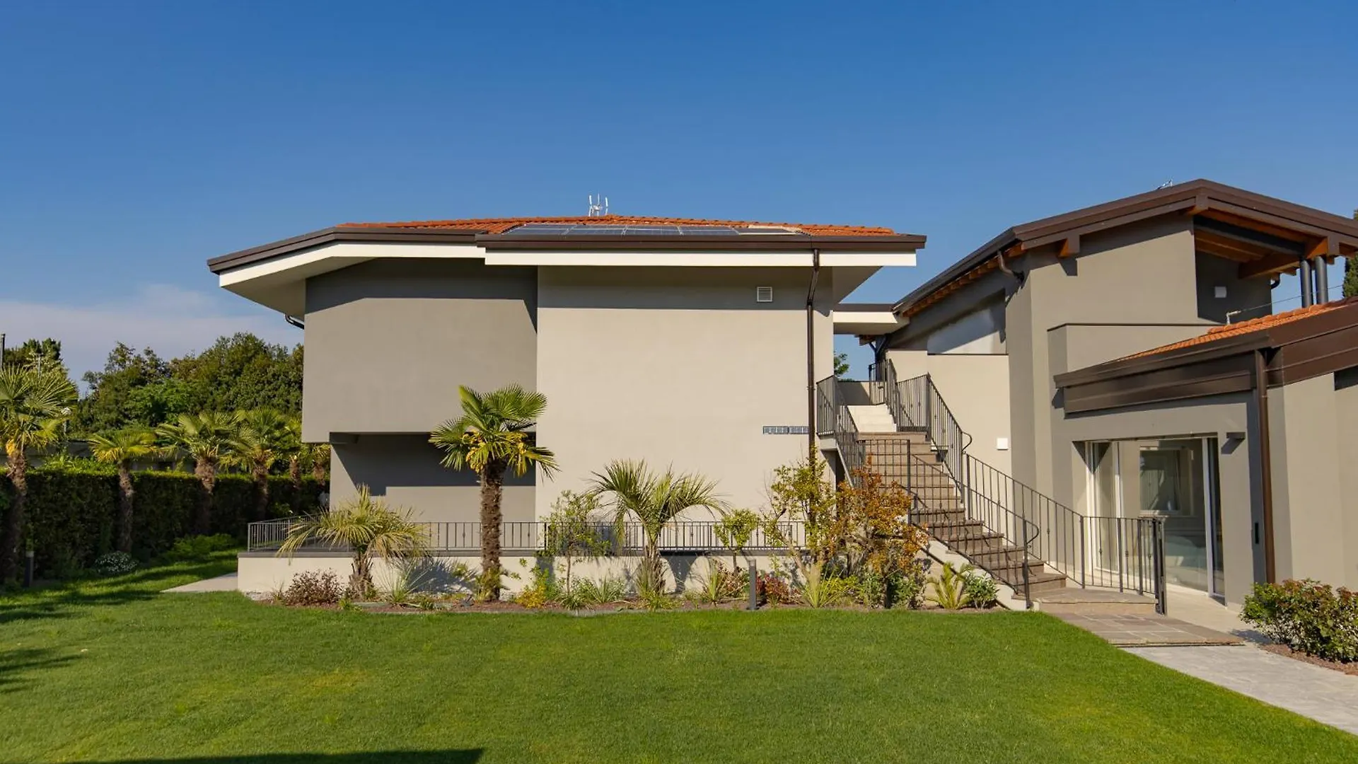 Villa Dama Holiday Apartments Padenghe sul Garda