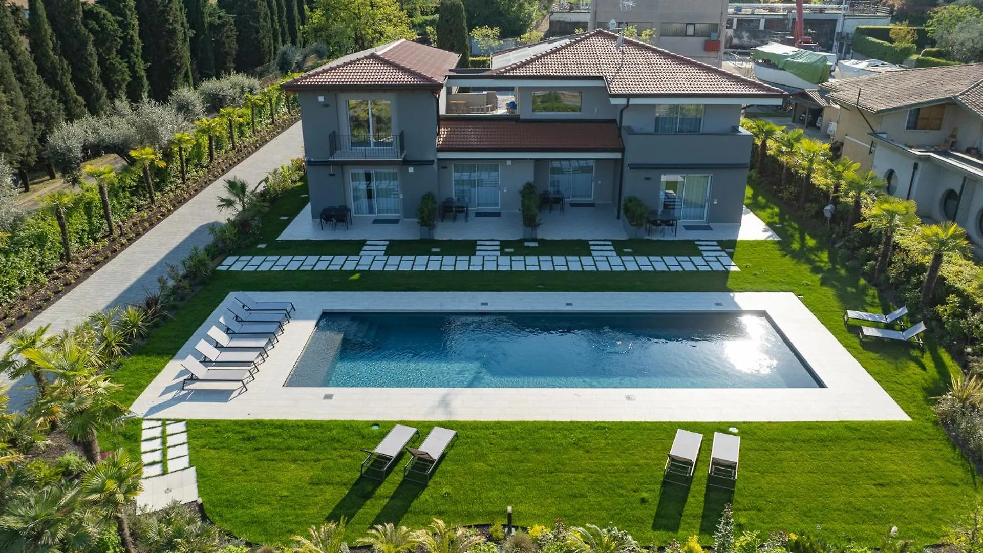Villa Dama Holiday Apartments Padenghe sul Garda Italien