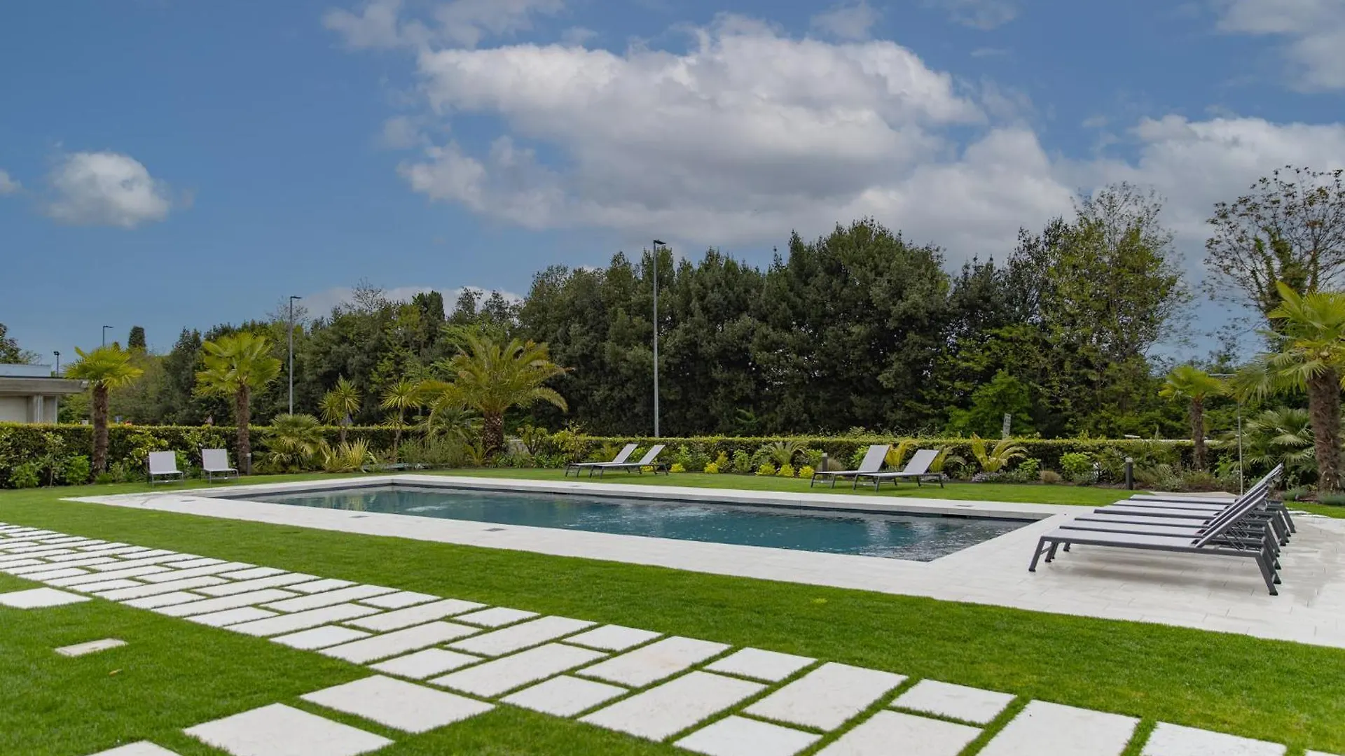 Villa Dama Holiday Apartments Padenghe sul Garda Italien