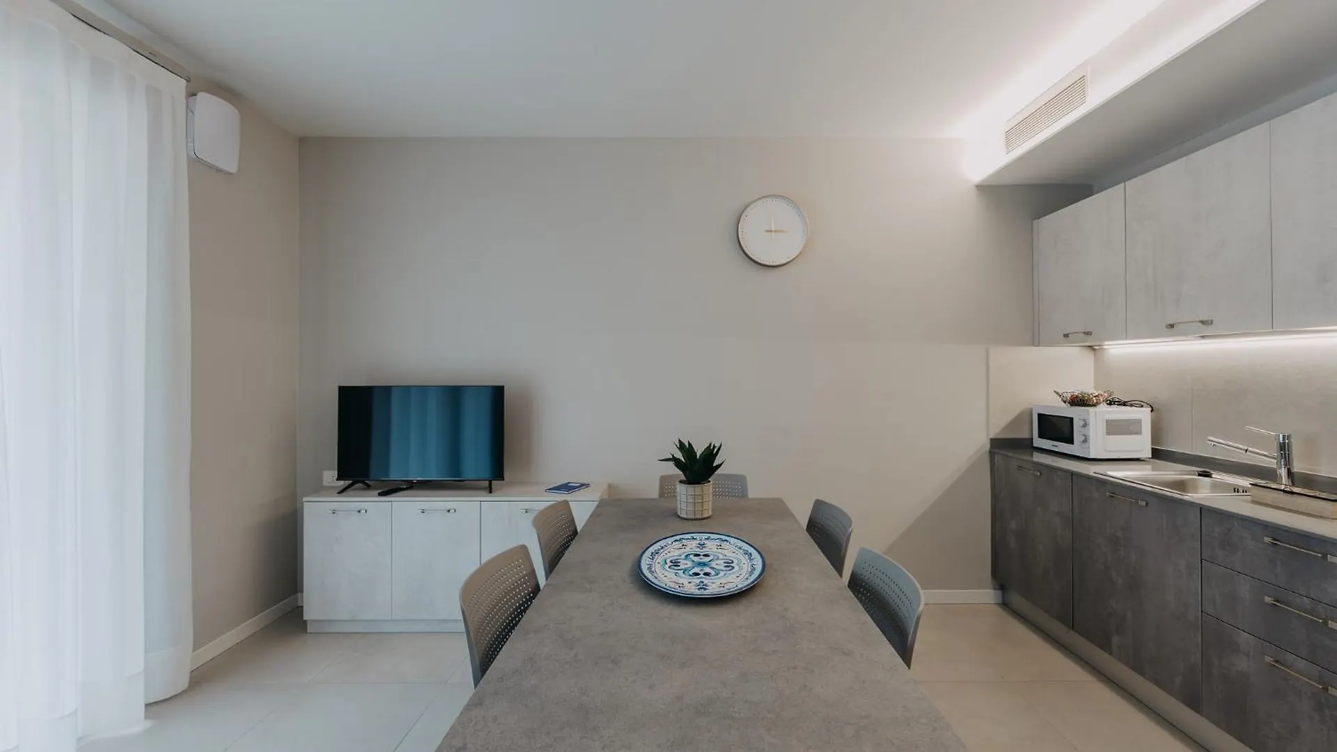 Villa Dama Holiday Apartments Padenghe sul Garda